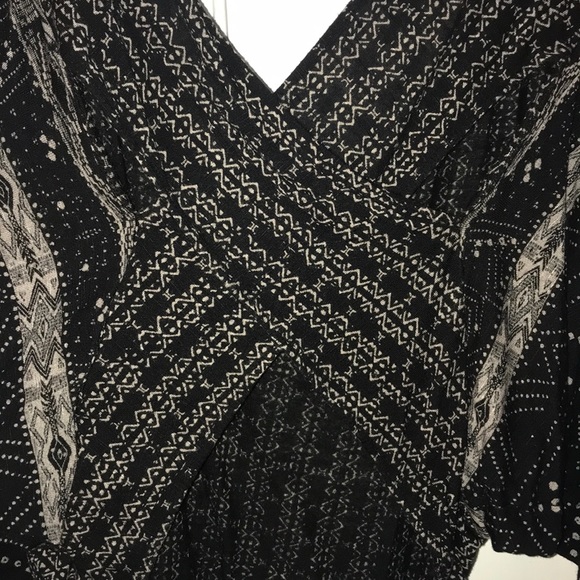 patterned crop top - Picture 4 of 4